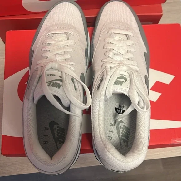 Brand New Sz 10.5 Nike Air Max 1 ‘Mica Green’ w/ box (see photo minor damage) - Picture 5 of 7